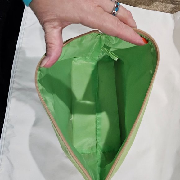 Estee Lauder Makeup Bag - Picture 4 of 5